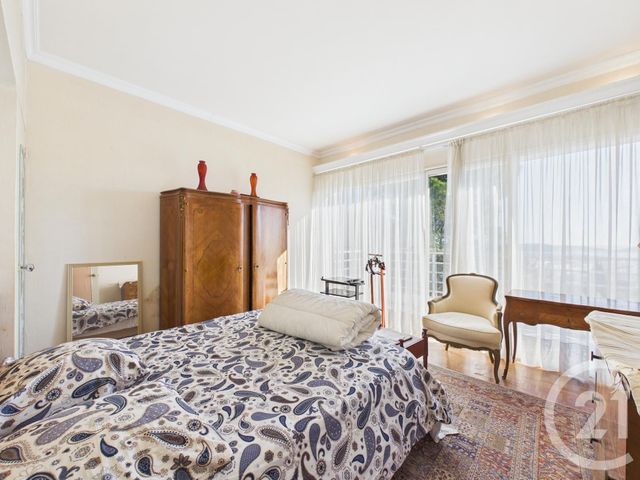 Appartement F4 à louer - 4 pièces - 86.96 m2 - TOULON - 83 - PROVENCE-ALPES-COTE-D-AZUR - Century 21 Colbert Immobilier