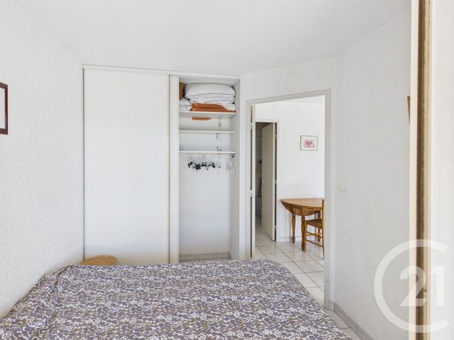 Appartement T2 à vendre - 2 pièces - 30.13 m2 - BORMES LES MIMOSAS - 83 - PROVENCE-ALPES-COTE-D-AZUR - Century 21 Colbert Immobilier