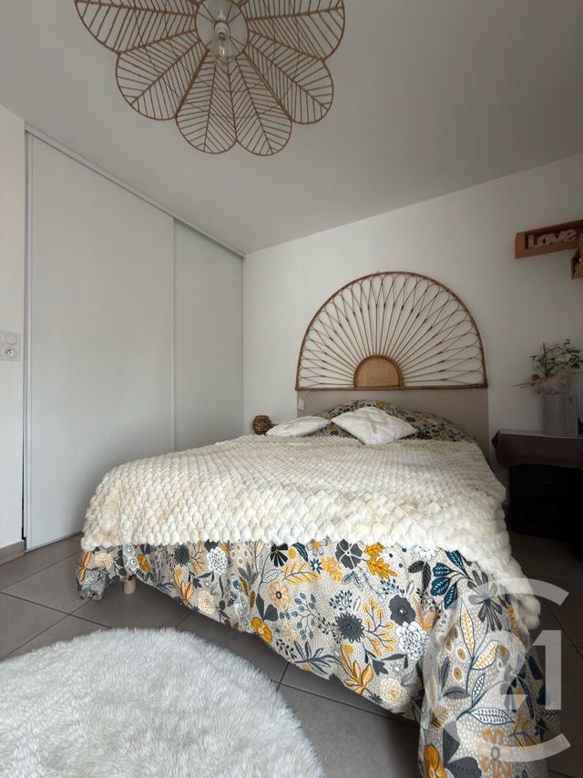 Appartement T2 à vendre - 2 pièces - 38.8 m2 - LA GARDE - 83 - PROVENCE-ALPES-COTE-D-AZUR - Century 21 Colbert Immobilier