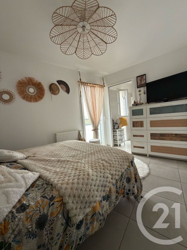 Appartement T2 à vendre - 2 pièces - 38.8 m2 - LA GARDE - 83 - PROVENCE-ALPES-COTE-D-AZUR - Century 21 Colbert Immobilier