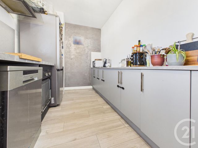 Appartement F3 à vendre - 3 pièces - 72.0 m2 - LA VALETTE DU VAR - 83 - PROVENCE-ALPES-COTE-D-AZUR - Century 21 Colbert Immobilier
