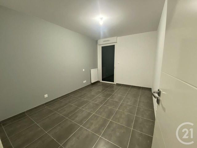 Appartement F2 à louer - 2 pièces - 50.28 m2 - CUERS - 83 - PROVENCE-ALPES-COTE-D-AZUR - Century 21 Colbert Immobilier