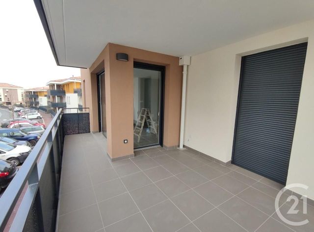 Appartement F2 à louer - 2 pièces - 50.28 m2 - CUERS - 83 - PROVENCE-ALPES-COTE-D-AZUR - Century 21 Colbert Immobilier