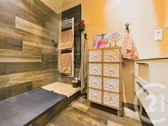 Appartement T4 à vendre - 4 pièces - 76.44 m2 - TOULON - 83 - PROVENCE-ALPES-COTE-D-AZUR - Century 21 Colbert Immobilier