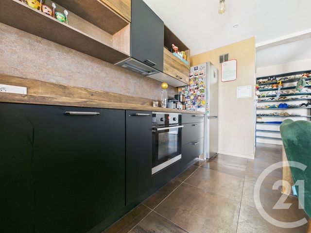 Appartement T4 à vendre - 4 pièces - 76.44 m2 - TOULON - 83 - PROVENCE-ALPES-COTE-D-AZUR - Century 21 Colbert Immobilier