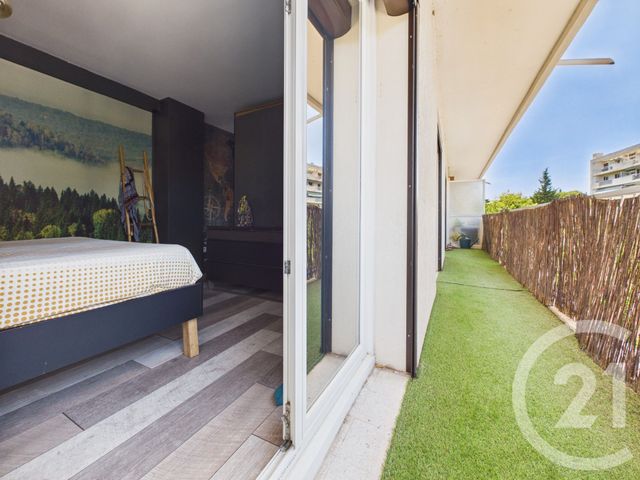 Appartement T4 à vendre - 4 pièces - 76.44 m2 - TOULON - 83 - PROVENCE-ALPES-COTE-D-AZUR - Century 21 Colbert Immobilier