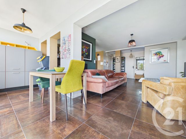 Appartement T4 à vendre - 4 pièces - 76.44 m2 - TOULON - 83 - PROVENCE-ALPES-COTE-D-AZUR - Century 21 Colbert Immobilier