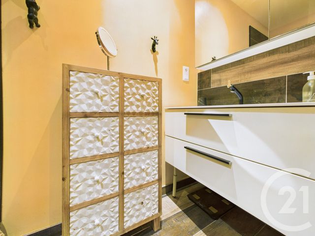 Appartement T4 à vendre - 4 pièces - 76.44 m2 - TOULON - 83 - PROVENCE-ALPES-COTE-D-AZUR - Century 21 Colbert Immobilier