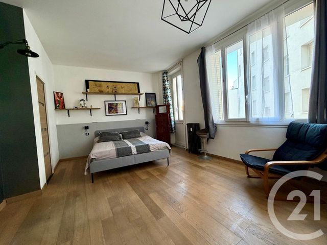 Appartement F5 à vendre - 5 pièces - 113.16 m2 - TOULON - 83 - PROVENCE-ALPES-COTE-D-AZUR - Century 21 Colbert Immobilier