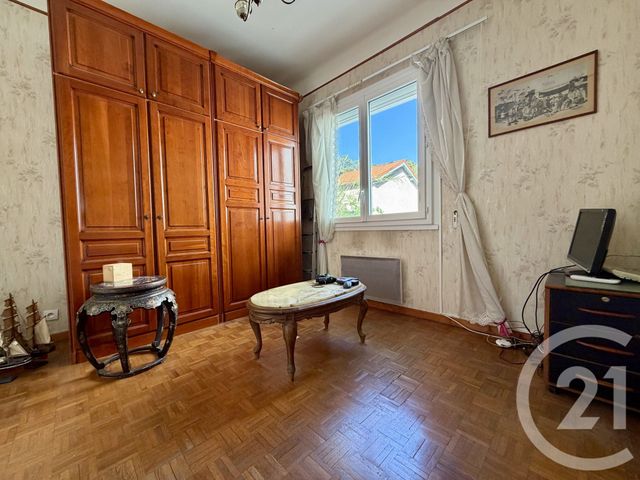 Appartement F4 à vendre - 4 pièces - 90.93 m2 - TOULON - 83 - PROVENCE-ALPES-COTE-D-AZUR - Century 21 Colbert Immobilier