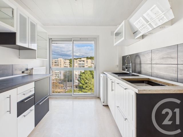 Appartement T4 à vendre - 4 pièces - 77.91 m2 - LA VALETTE DU VAR - 83 - PROVENCE-ALPES-COTE-D-AZUR - Century 21 Colbert Immobilier