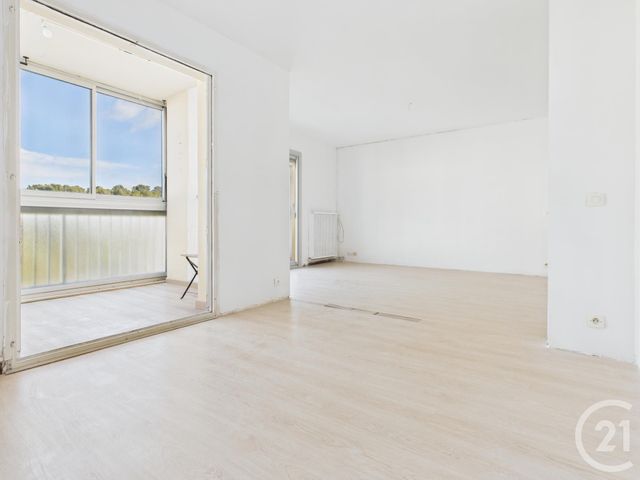 Appartement T4 à vendre - 4 pièces - 77.91 m2 - LA VALETTE DU VAR - 83 - PROVENCE-ALPES-COTE-D-AZUR - Century 21 Colbert Immobilier