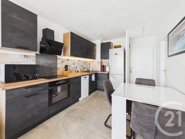 Appartement F2 à louer - 2 pièces - 33.15 m2 - LA VALETTE DU VAR - 83 - PROVENCE-ALPES-COTE-D-AZUR - Century 21 Colbert Immobilier