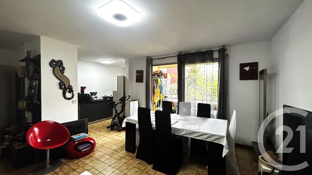 Appartement T4 à vendre - 4 pièces - 73.37 m2 - TOULON - 83 - PROVENCE-ALPES-COTE-D-AZUR - Century 21 Colbert Immobilier