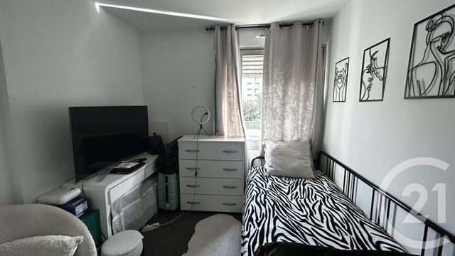 Appartement T4 à vendre - 4 pièces - 73.37 m2 - TOULON - 83 - PROVENCE-ALPES-COTE-D-AZUR - Century 21 Colbert Immobilier