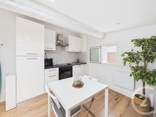 Appartement F1 à louer - 1 pièce - 14.05 m2 - TOULON - 83 - PROVENCE-ALPES-COTE-D-AZUR - Century 21 Colbert Immobilier