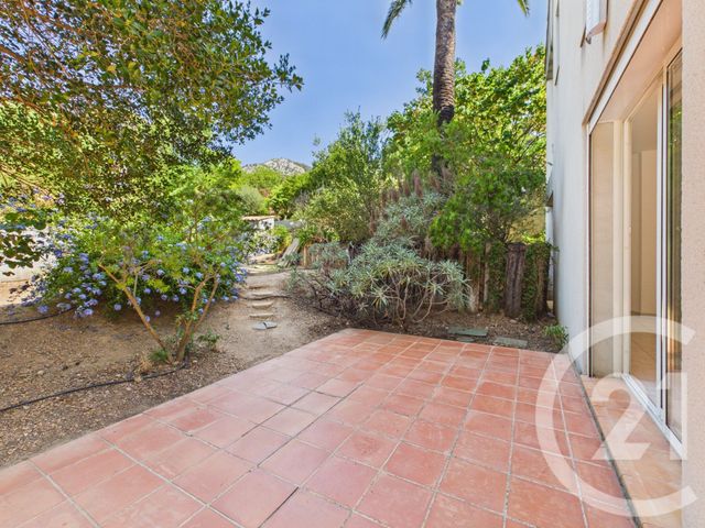 maison à louer - 6 pièces - 159.59 m2 - TOULON - 83 - PROVENCE-ALPES-COTE-D-AZUR - Century 21 Colbert Immobilier
