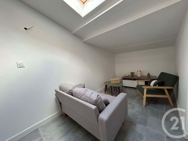 Appartement F2 à louer - 2 pièces - 35.7 m2 - TOULON - 83 - PROVENCE-ALPES-COTE-D-AZUR - Century 21 Colbert Immobilier