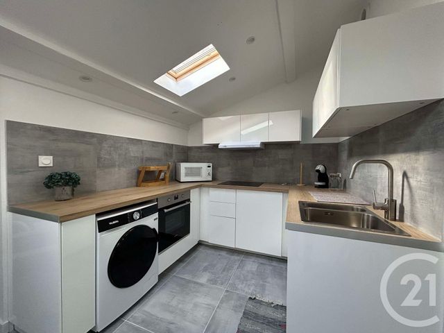 Appartement F2 à louer - 2 pièces - 35.7 m2 - TOULON - 83 - PROVENCE-ALPES-COTE-D-AZUR - Century 21 Colbert Immobilier