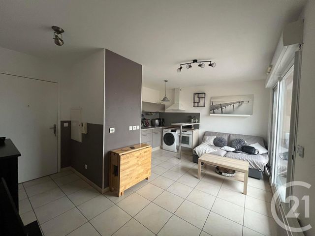 Appartement F2 à louer - 2 pièces - 39.26 m2 - LA SEYNE SUR MER - 83 - PROVENCE-ALPES-COTE-D-AZUR - Century 21 Colbert Immobilier