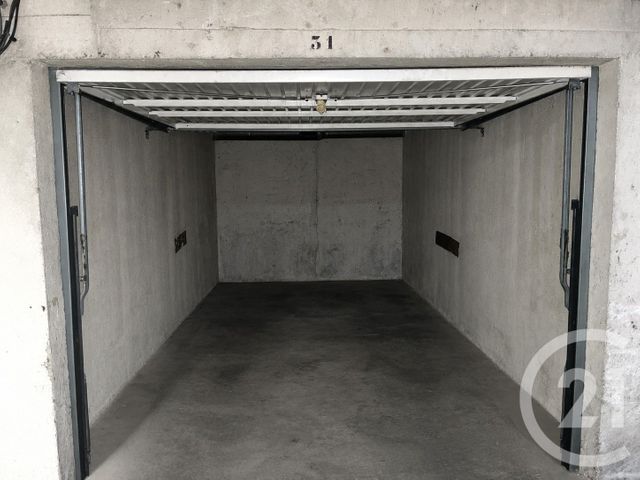 parking à louer - 13.0 m2 - TOULON - 83 - PROVENCE-ALPES-COTE-D-AZUR - Century 21 Colbert Immobilier