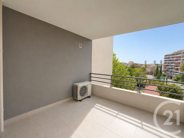 Appartement F2 à louer - 2 pièces - 42.67 m2 - TOULON - 83 - PROVENCE-ALPES-COTE-D-AZUR - Century 21 Colbert Immobilier