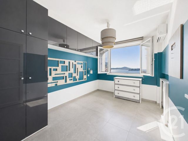 Appartement T4 à vendre - 4 pièces - 69.92 m2 - TOULON - 83 - PROVENCE-ALPES-COTE-D-AZUR - Century 21 Colbert Immobilier