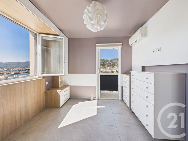 Appartement T4 à vendre - 4 pièces - 69.92 m2 - TOULON - 83 - PROVENCE-ALPES-COTE-D-AZUR - Century 21 Colbert Immobilier