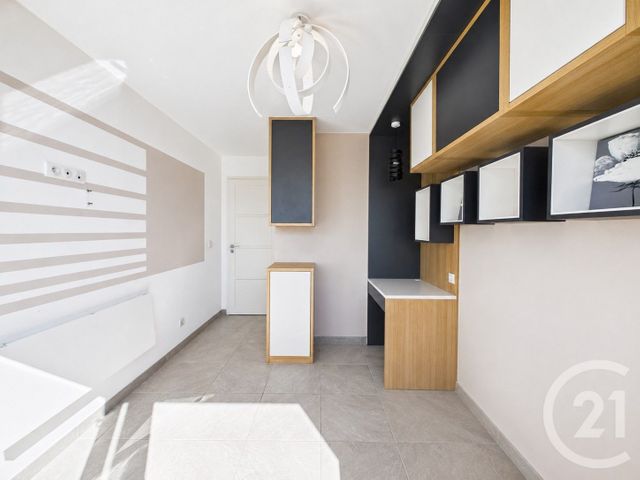 Appartement T4 à vendre - 4 pièces - 69.92 m2 - TOULON - 83 - PROVENCE-ALPES-COTE-D-AZUR - Century 21 Colbert Immobilier