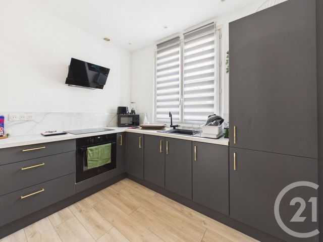 Appartement F3 à louer - 3 pièces - 49.42 m2 - TOULON - 83 - PROVENCE-ALPES-COTE-D-AZUR - Century 21 Colbert Immobilier