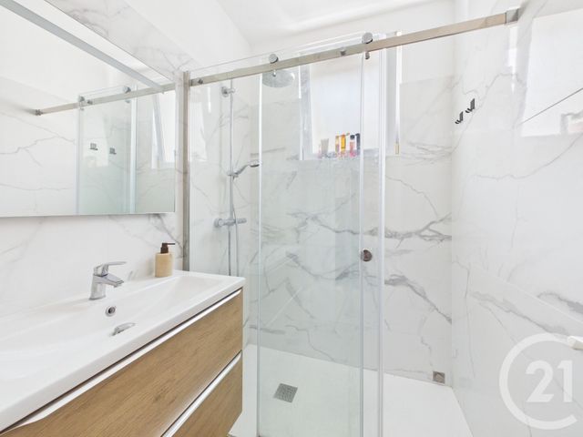 Appartement F3 à louer - 3 pièces - 49.42 m2 - TOULON - 83 - PROVENCE-ALPES-COTE-D-AZUR - Century 21 Colbert Immobilier