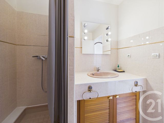 Appartement Studio à louer - 1 pièce - 25.42 m2 - LA VALETTE DU VAR - 83 - PROVENCE-ALPES-COTE-D-AZUR - Century 21 Colbert Immobilier