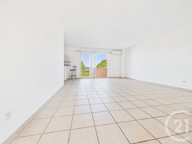 Appartement F3 à vendre - 3 pièces - 74.18 m2 - LA FARLEDE - 83 - PROVENCE-ALPES-COTE-D-AZUR - Century 21 Colbert Immobilier
