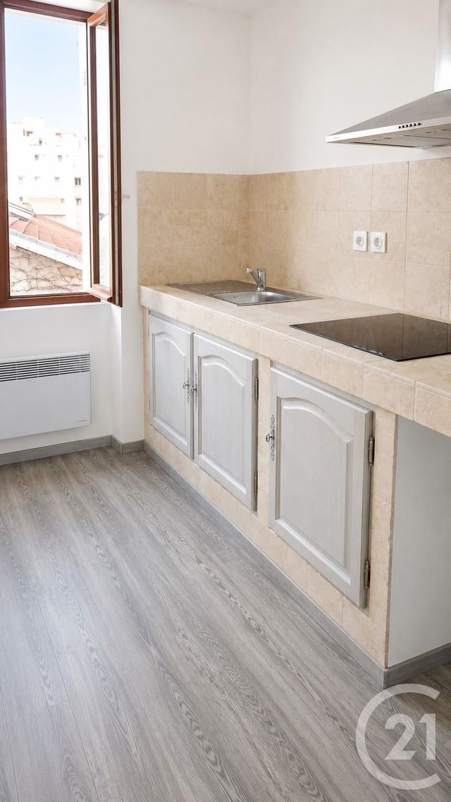 Appartement F3 à vendre - 3 pièces - 50.64 m2 - TOULON - 83 - PROVENCE-ALPES-COTE-D-AZUR - Century 21 Colbert Immobilier