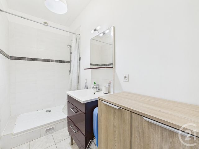 Appartement F3 à vendre - 3 pièces - 50.64 m2 - TOULON - 83 - PROVENCE-ALPES-COTE-D-AZUR - Century 21 Colbert Immobilier