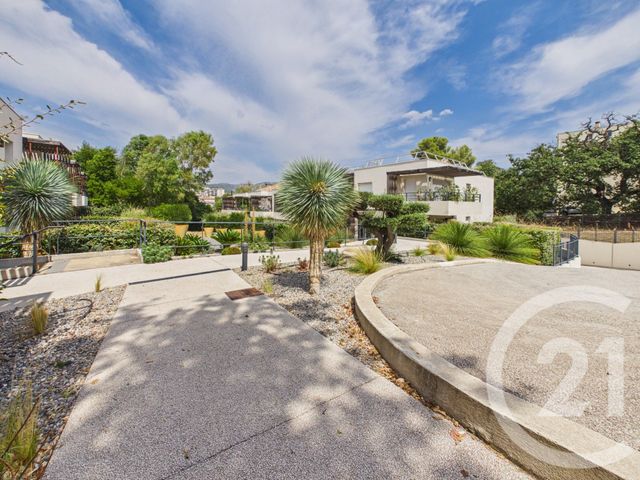Appartement F2 à louer - 2 pièces - 39.64 m2 - TOULON - 83 - PROVENCE-ALPES-COTE-D-AZUR - Century 21 Colbert Immobilier