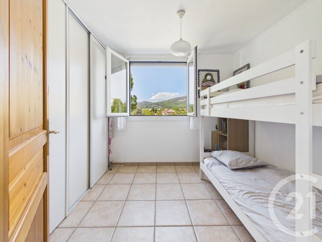 Appartement T5 à vendre - 5 pièces - 78.87 m2 - LA VALETTE DU VAR - 83 - PROVENCE-ALPES-COTE-D-AZUR - Century 21 Colbert Immobilier