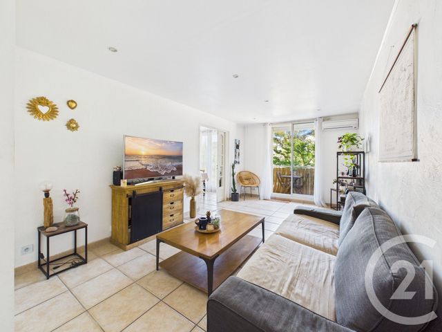 Appartement T5 à vendre - 5 pièces - 78.87 m2 - LA VALETTE DU VAR - 83 - PROVENCE-ALPES-COTE-D-AZUR - Century 21 Colbert Immobilier