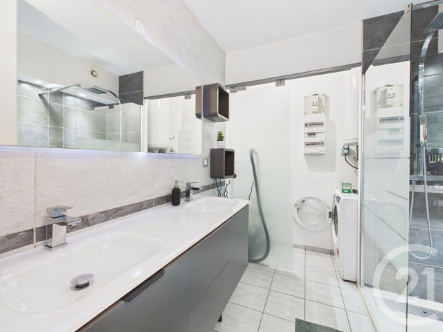 Appartement F3 à louer - 3 pièces - 60.1 m2 - LA VALETTE DU VAR - 83 - PROVENCE-ALPES-COTE-D-AZUR - Century 21 Colbert Immobilier