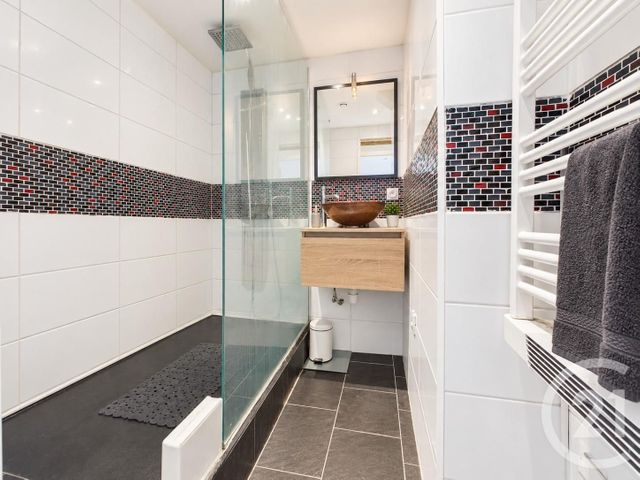 Appartement T4 à vendre - 4 pièces - 64.97 m2 - TOULON - 83 - PROVENCE-ALPES-COTE-D-AZUR - Century 21 Colbert Immobilier