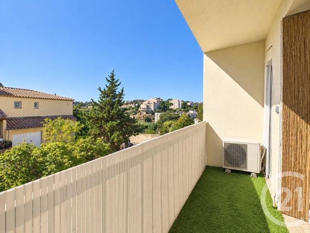 Appartement T4 à vendre - 4 pièces - 64.97 m2 - TOULON - 83 - PROVENCE-ALPES-COTE-D-AZUR - Century 21 Colbert Immobilier