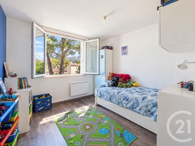 Appartement T4 à vendre - 4 pièces - 64.97 m2 - TOULON - 83 - PROVENCE-ALPES-COTE-D-AZUR - Century 21 Colbert Immobilier