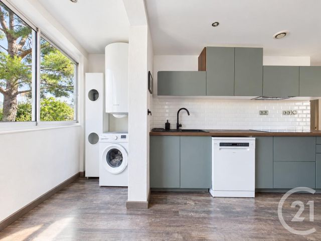 Appartement T4 à vendre - 4 pièces - 64.97 m2 - TOULON - 83 - PROVENCE-ALPES-COTE-D-AZUR - Century 21 Colbert Immobilier