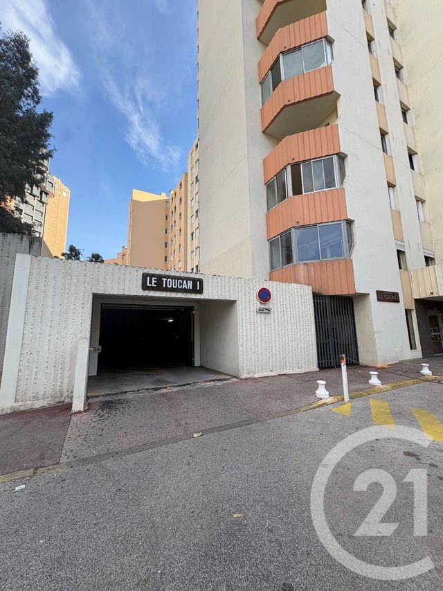 parking à louer - 12.0 m2 - TOULON - 83 - PROVENCE-ALPES-COTE-D-AZUR - Century 21 Colbert Immobilier