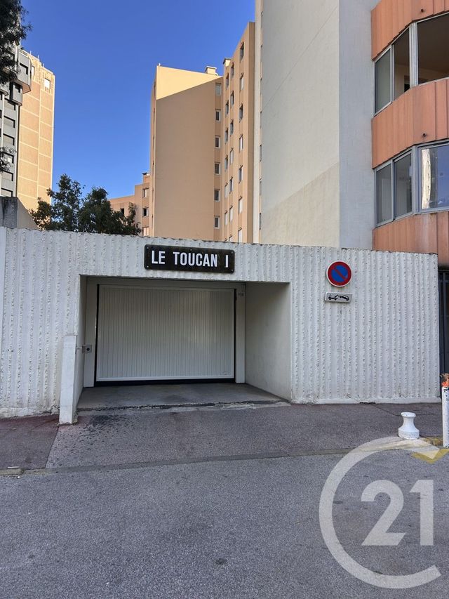 parking à louer - 12.0 m2 - TOULON - 83 - PROVENCE-ALPES-COTE-D-AZUR - Century 21 Colbert Immobilier