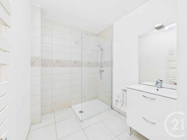 Appartement F4 à louer - 4 pièces - 99.32 m2 - TOULON - 83 - PROVENCE-ALPES-COTE-D-AZUR - Century 21 Colbert Immobilier