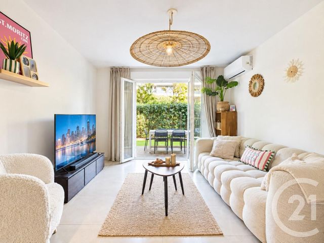 Appartement T2 à vendre - 2 pièces - 41.45 m2 - LA VALETTE DU VAR - 83 - PROVENCE-ALPES-COTE-D-AZUR - Century 21 Colbert Immobilier