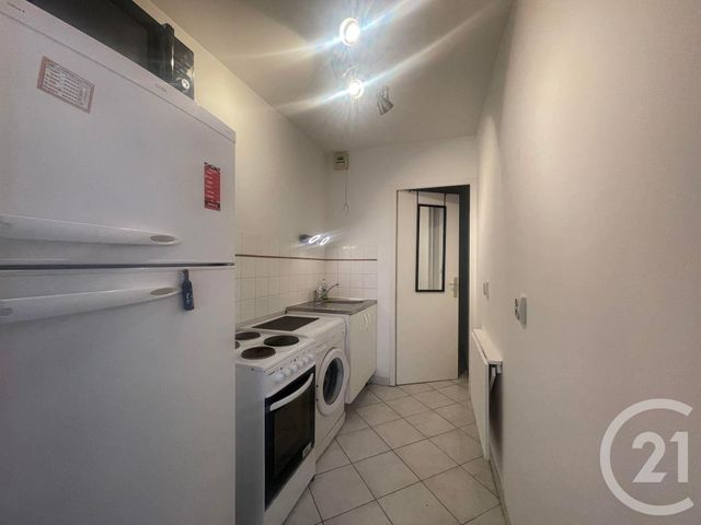 Appartement T2 à louer - 2 pièces - 30.0 m2 - TOULON - 83 - PROVENCE-ALPES-COTE-D-AZUR - Century 21 Colbert Immobilier